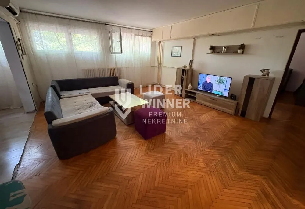 Prodaja, trosoban stan, 70m², Novi Beograd Sve Podlokacije, Beograd