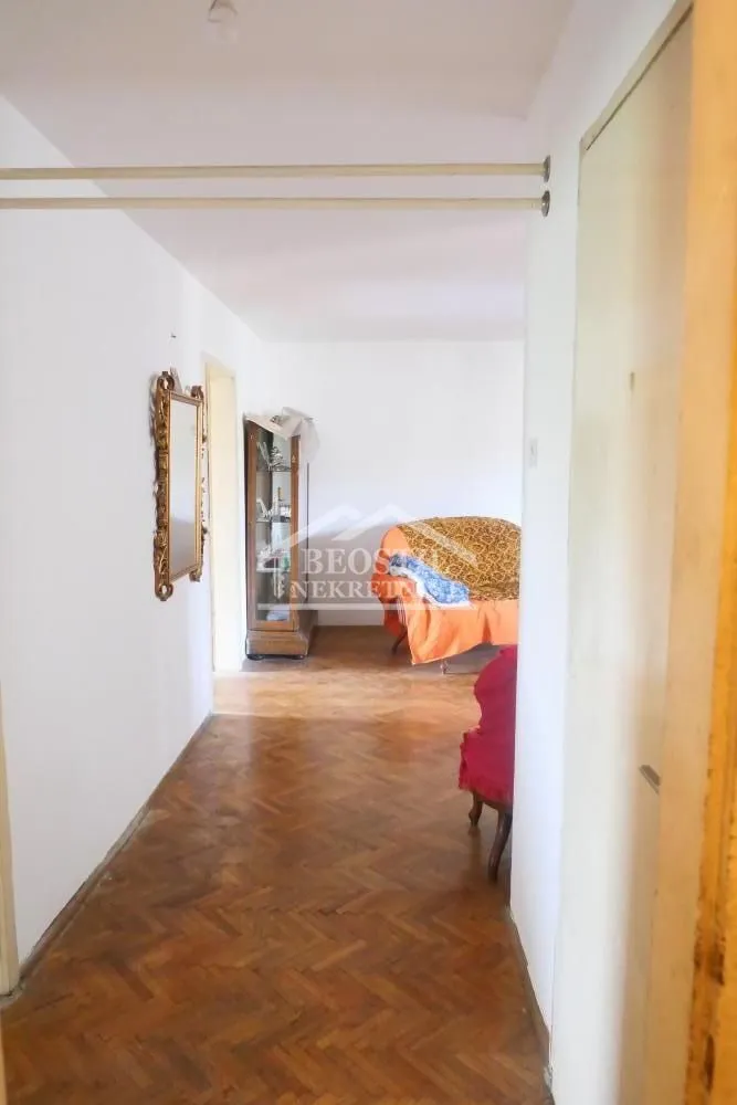 Prodaja, stan, 111m², Vračar Sve Podlokacije, Beograd