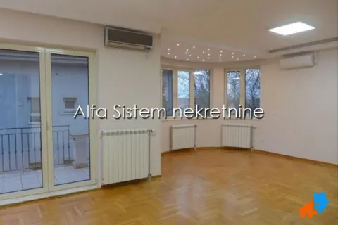 Empty living room with parquet flooring, air conditioning and access to the terrace. - image 9