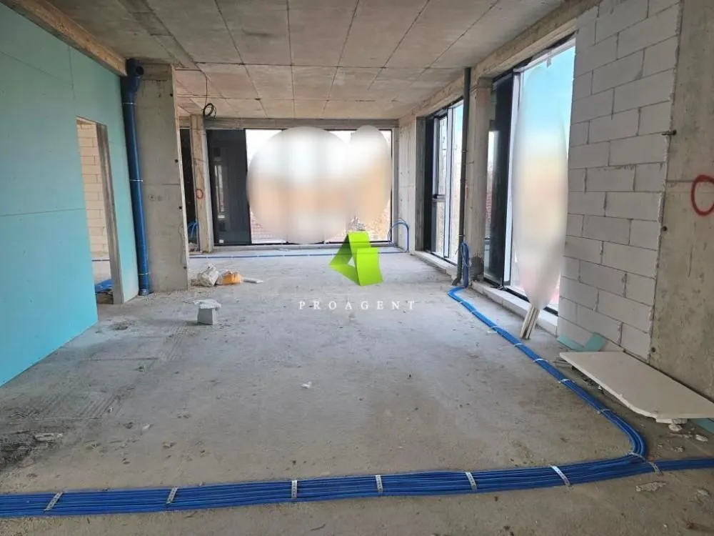 Rent, office space, 200m², Palilula, Niš