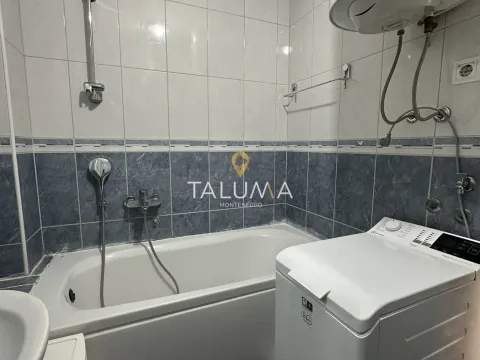 Rent, two bedroom apartment, 60m², Blok 9, Podgorica - image 3