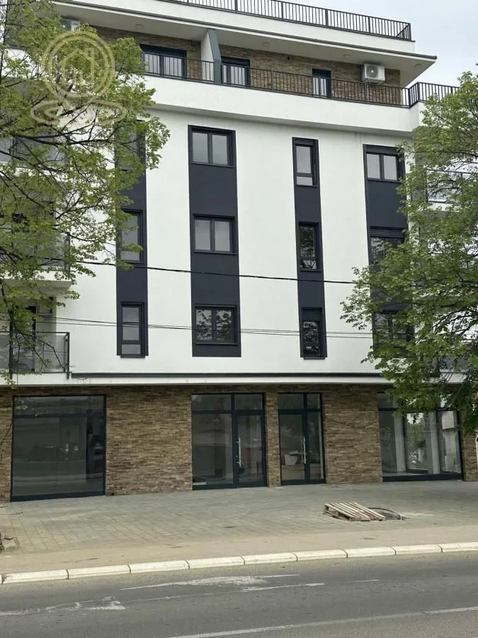 Izdavanje, stan, 155m², Vrnjačka Banja, Srbija