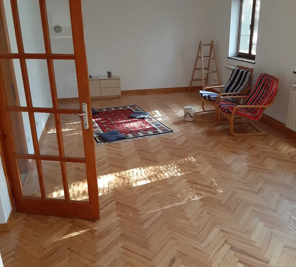 Izdavanje, kuća, 180m², Kluz, Zvezdara Sve Podlokacije