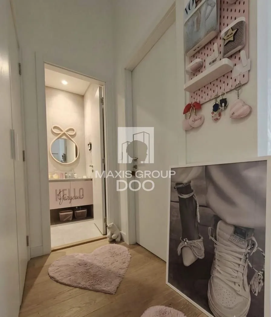 Sale, two bedroom apartment, 56m², Savski Venac, Beograd