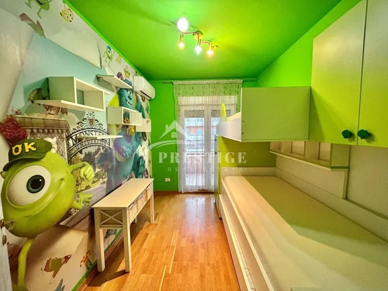 Izdavanje, dvosoban stan, 74m², City Kvart, Podgorica