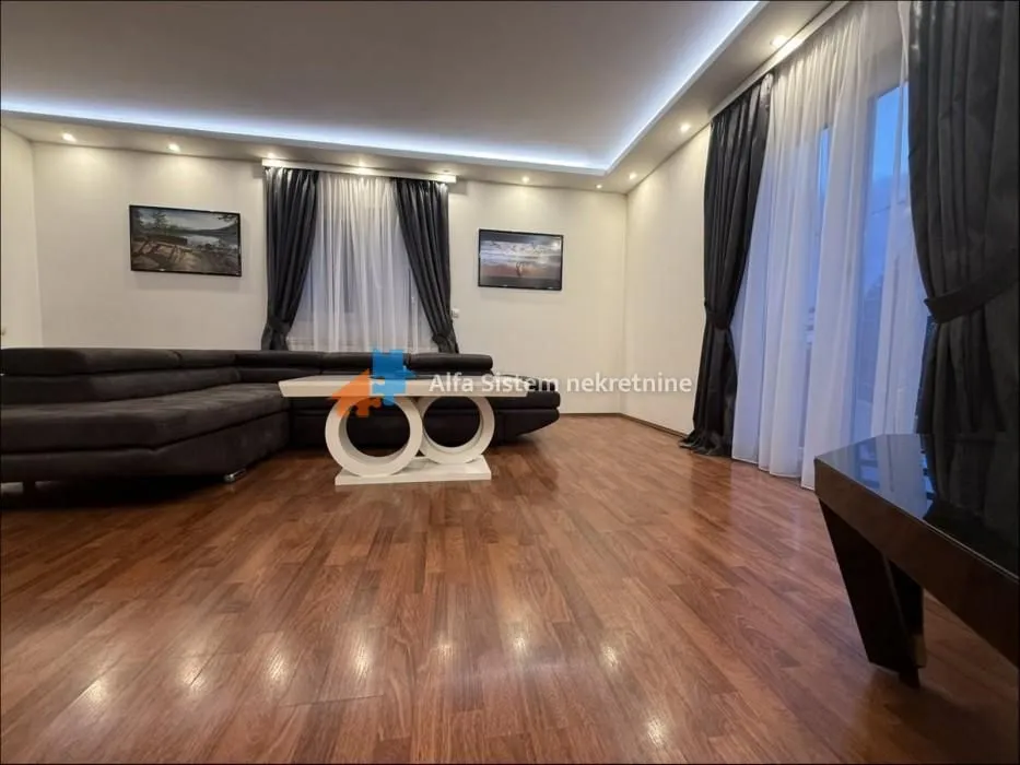 Rent, three bedroom apartment, 72m², Žarkovo, Beograd