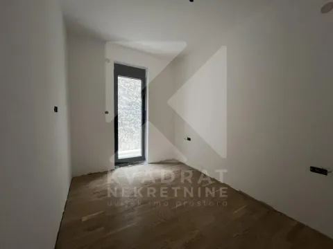 Sale, two bedroom apartment, 52m², Gorica C, Podgorica - image 11