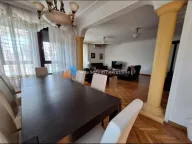 Izdavanje, kuća, 240m², Banovo Brdo, Beograd - image 8