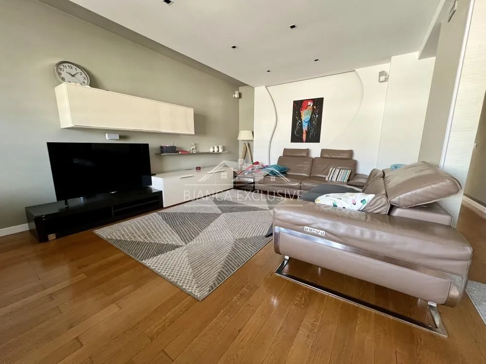 Prodaja, trosoban stan, 127m², Novi Beograd Blok 29, Novi Beograd Sve Podlokacije