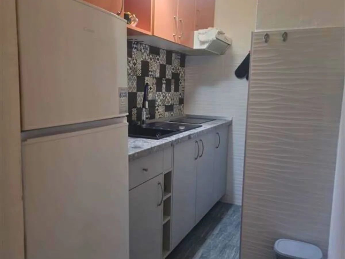 Izdavanje, jednosoban stan, 38m², Stari grad, Novi Sad