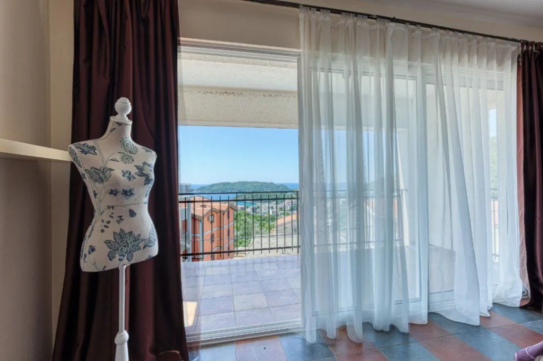 Sale, house, 495m², Bečići, Budva