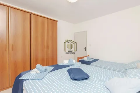 Rent, two bedroom apartment, 80m², Muo, Kotor - image 12