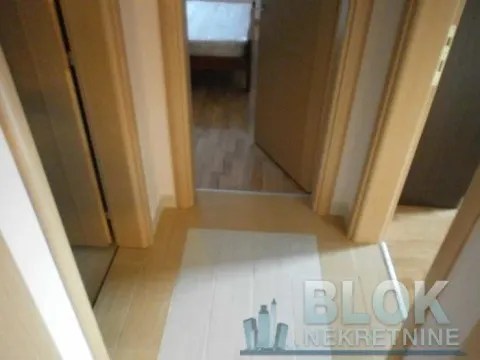 Rent, two bedroom apartment, 75m², Blok 9, Podgorica - image 10