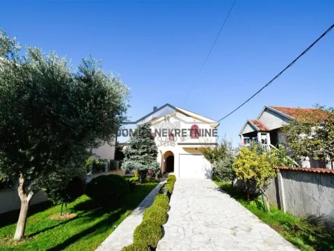 Rent, house, 200m², Donja Gorica, Podgorica - image 2