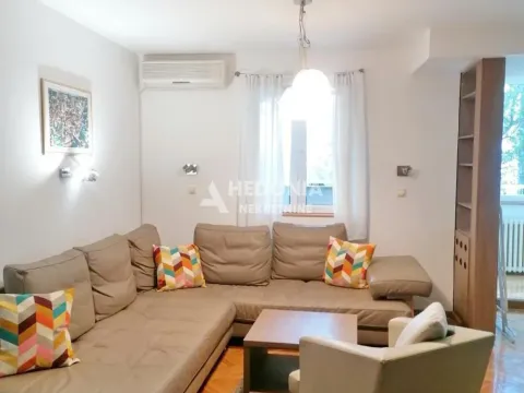Izdavanje, trosoban stan, 90m², Savski Venac, Beograd