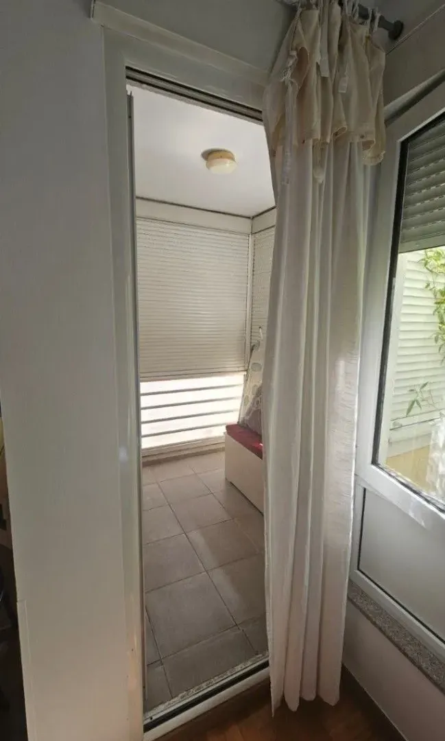 Izdavanje, jednosoban stan, 38m², Pod Goricom, Podgorica