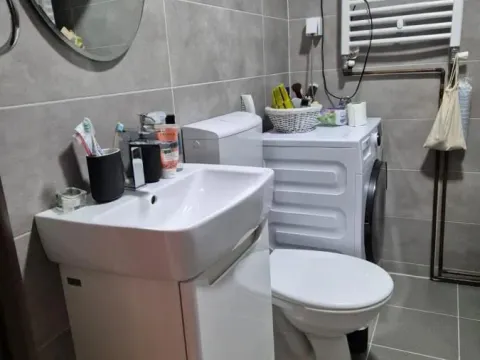 Prodaja, trosoban stan, 93m², Ćuprija, Srbija - image 8