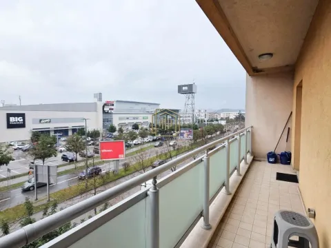 Izdavanje, jednosoban stan, 53m², City Kvart, Podgorica - image 2