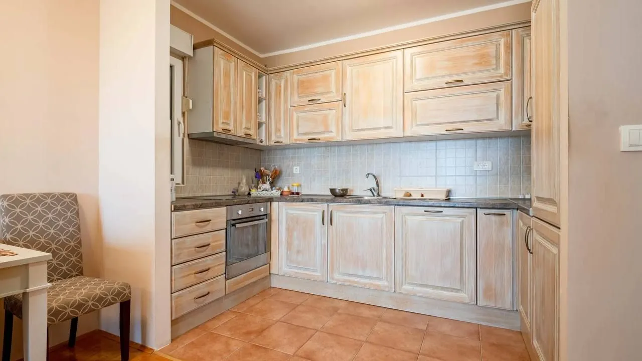 Sale, two bedroom apartment, 69m², Topolica, Bar