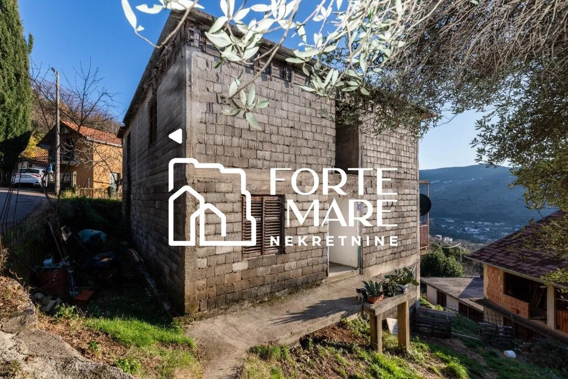 Prodaja, kuća, 232m², Sušćepan, Herceg Novi