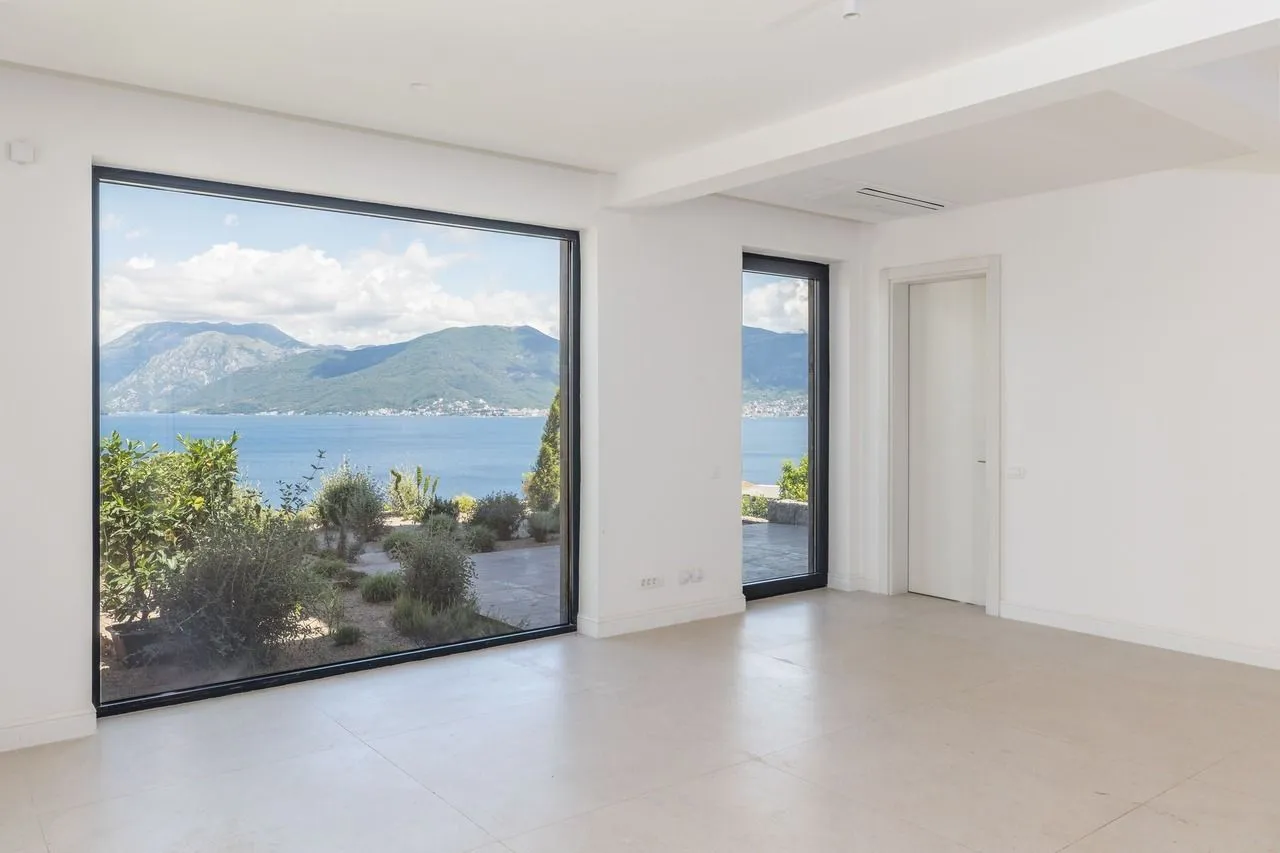 Prodaja, kuća, 328m², Krašići, Tivat