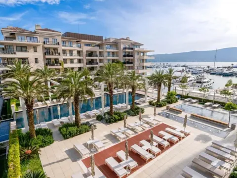 Prodaja, dvosoban stan, 183m², Porto Montenegro, Tivat - image 18