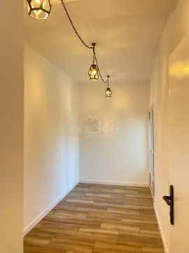 Prodaja, kuća, 118m², Tivat, Crna Gora - image 5