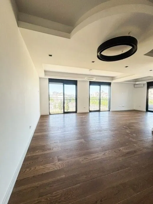 Izdavanje, poslovni prostor, 140m², Preko Morače, Podgorica