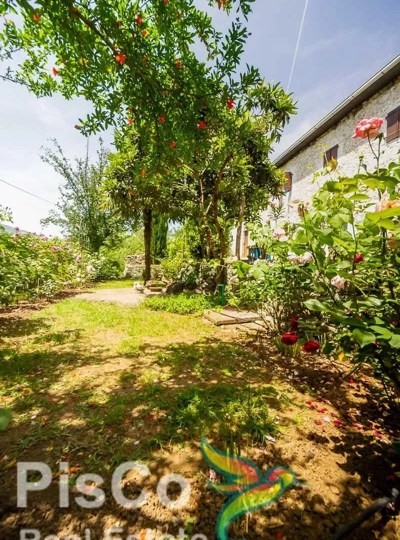 Prodaja, kuća, 250m², Danilovgrad, Crna Gora