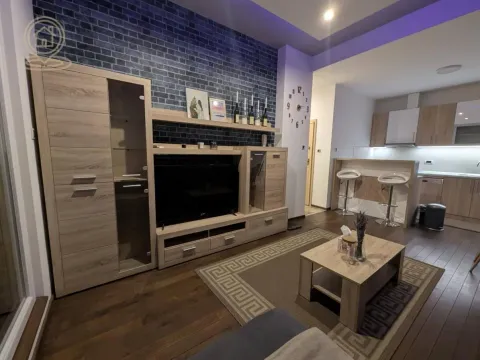 Izdavanje, dvosoban stan, 49m², Adamovićevo Naselje, Novi Sad Sve Podlokacije - image 3