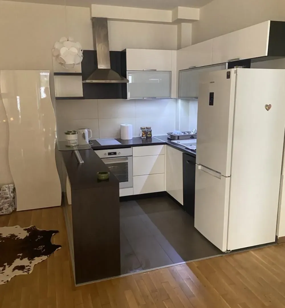 Izdavanje, jednosoban stan, 42m², Bulbulder, Zvezdara Sve Podlokacije