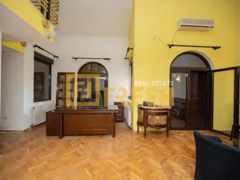 Izdavanje, kuća, 260m², Gorica C, Podgorica - image 4