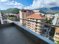 Izdavanje, dvosoban stan, 75m², Centar, Budva - image 3