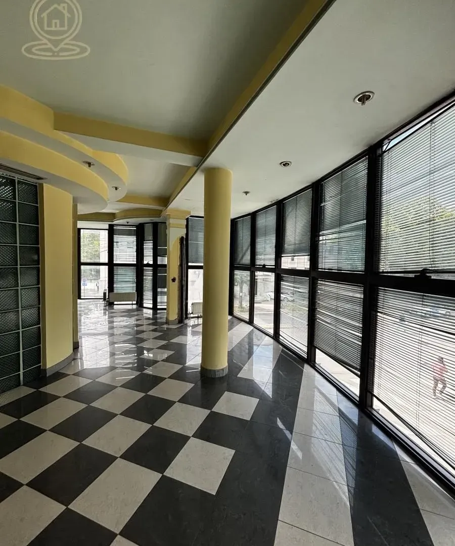 Rent, office space, 450m², Marger, Niš