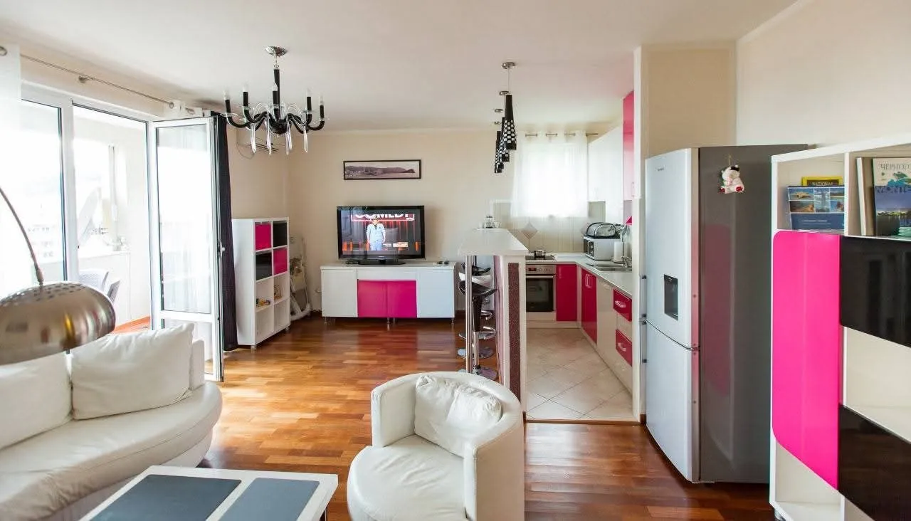 Sale, three bedroom apartment, 90m², Petrovac, Budva