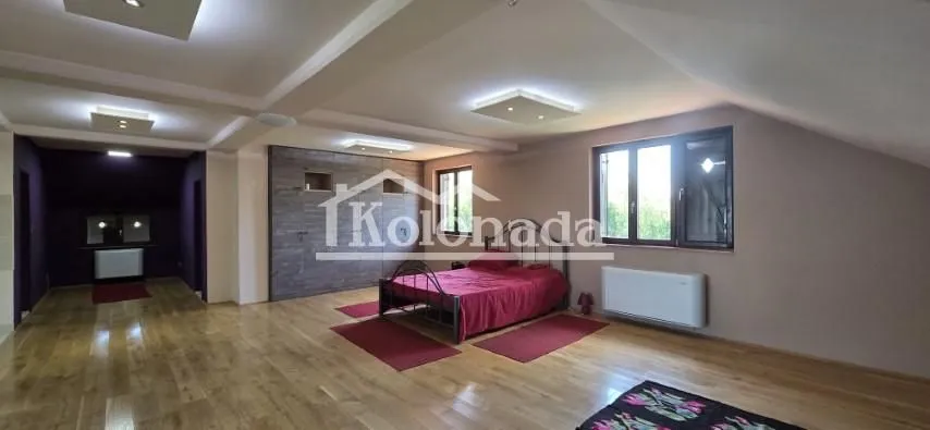 Prodaja, kuća, 325m², Sopot, Beograd