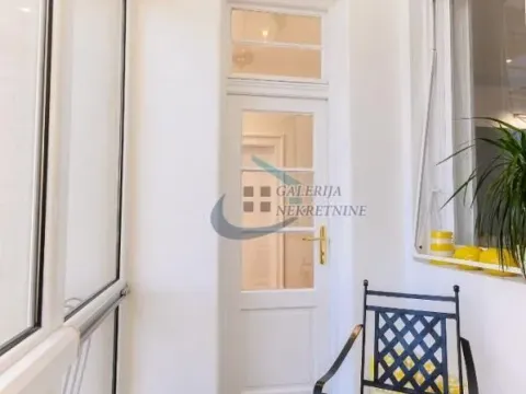 Prodaja, trosoban stan, 107m², Vračar Sve Podlokacije, Beograd - image 7