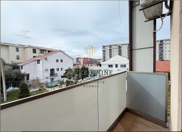 Rent, office space, 56m², City Kvart, Podgorica