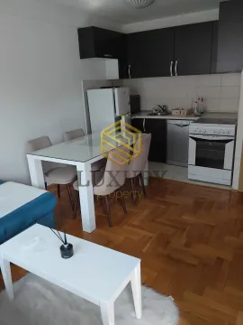 Rent, two bedroom apartment, 50m², Stari Aerodrom, Podgorica - image 8