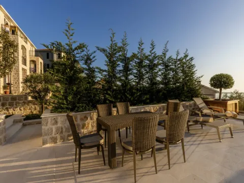 Prodaja, kuća, 390m², Budva, Crna Gora - image 2