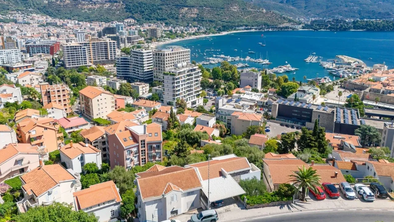 Sale, two bedroom apartment, 73m², Gospoština, Budva