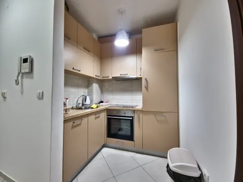 Rent, one bedroom apartment, 50m², Bečići, Budva - image 4