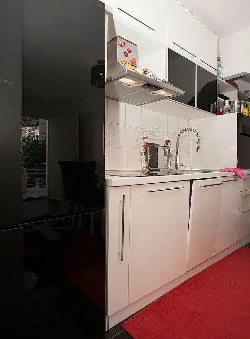 Sale, two bedroom apartment, 63m², Petrovac, Budva