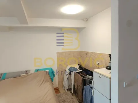 Rent, one bedroom apartment, 29m², Rakovica, Beograd - image 2