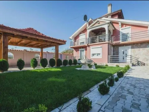 Sale, house, 700m², Gorica C, Podgorica - image 4