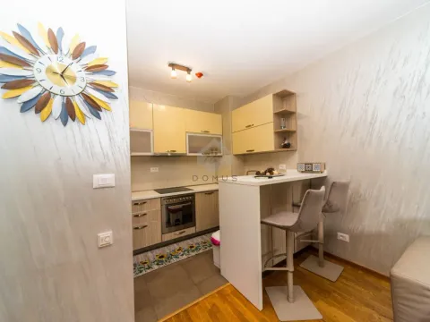 Izdavanje, jednosoban stan, 51m², City Kvart, Podgorica - image 4