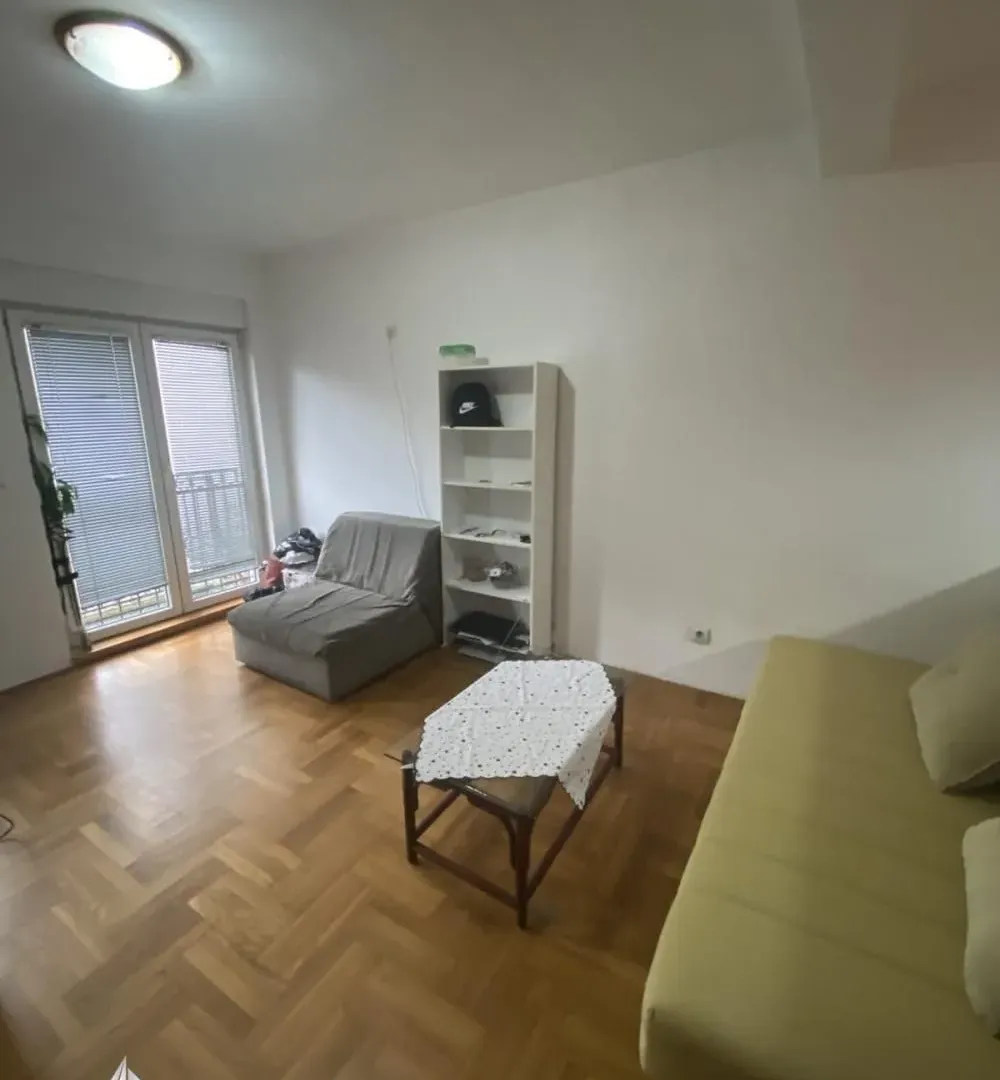 Rent, one bedroom apartment, 33m², Cvetkova Pijaca, Zvezdara Sve Podlokacije
