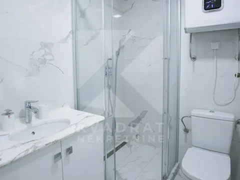 Izdavanje, dvosoban stan, 123m², Momišići, Podgorica - image 17