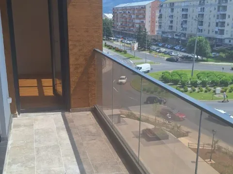 Rent, two bedroom apartment, 68m², Stari Aerodrom, Podgorica - image 12