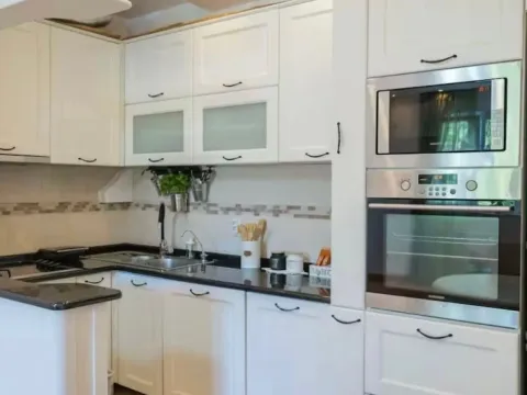 Rent, two bedroom apartment, 80m², Dobrota, Kotor - image 3